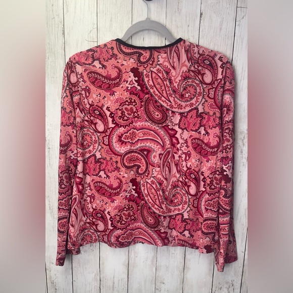Petite Sophisticate Pink and Red Paisley Blouse size Large - Picture 4 of 9